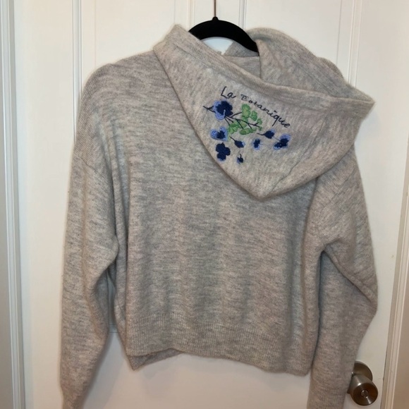 H&M Gray Long Sleeve Embellished Hooded Sweater - Picture 2 of 8